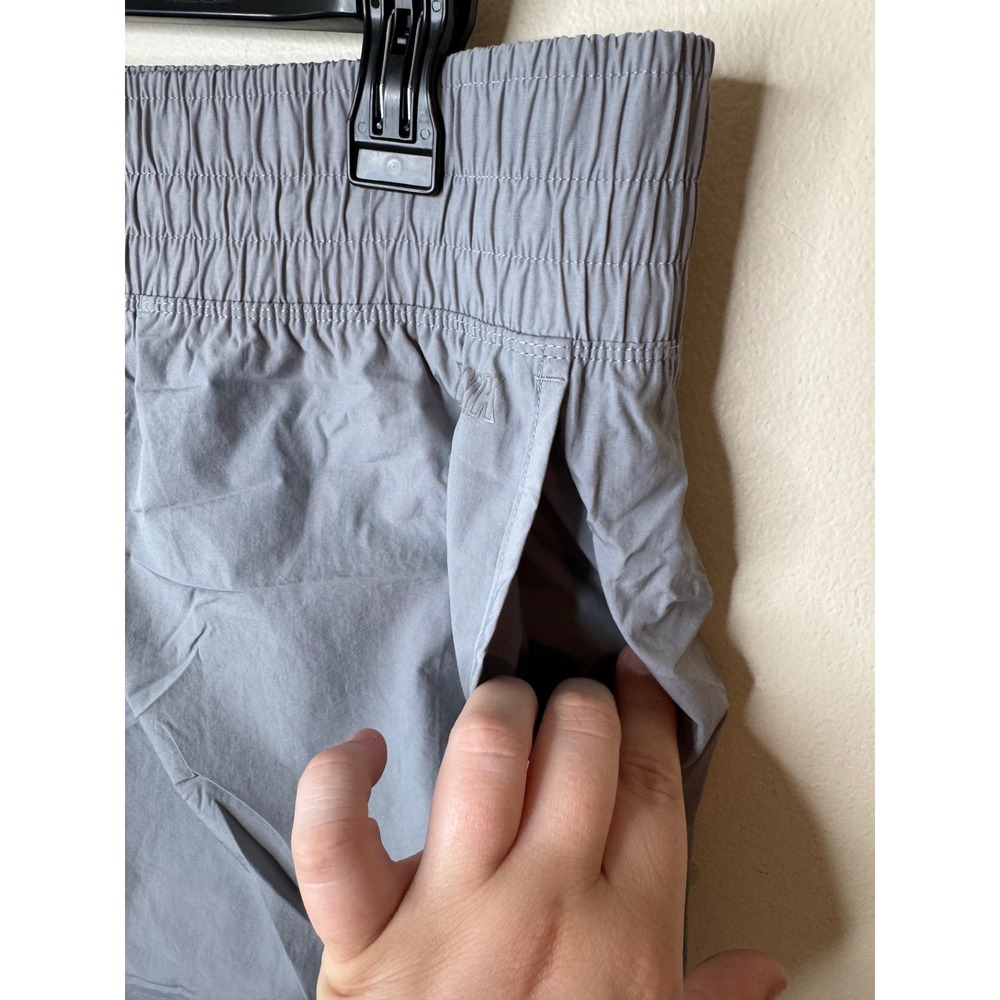 Pink Victoria's Secret Active Gray Smocked Waist Running Shorts Pockets Liner - Picture 2 of 5